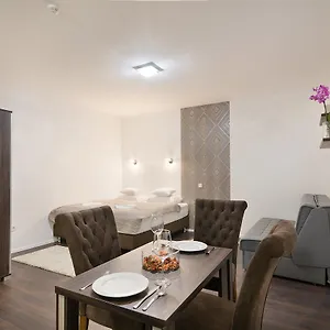 https://paulay-downtown-apartments.inbudapesthotels.com